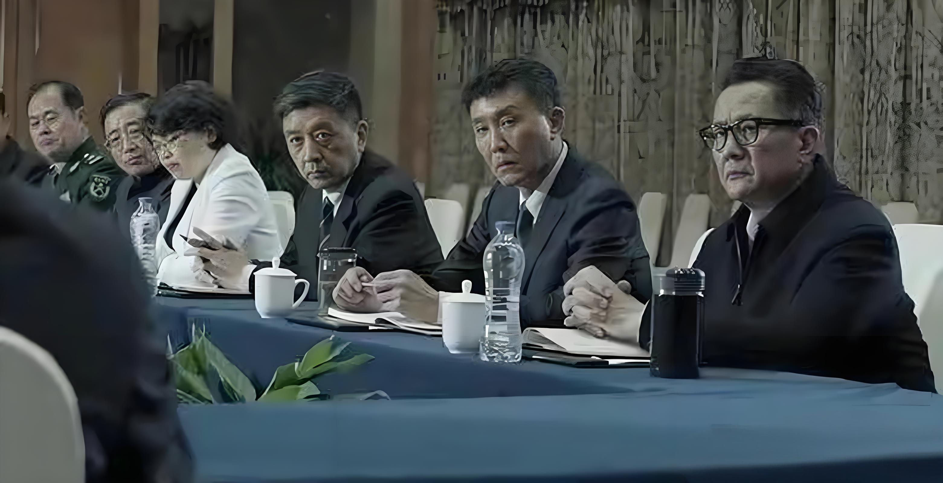 体制内，领导这样搞你，就别再拼命干活了。领导如果把一些杂活累活经常分给你干，那