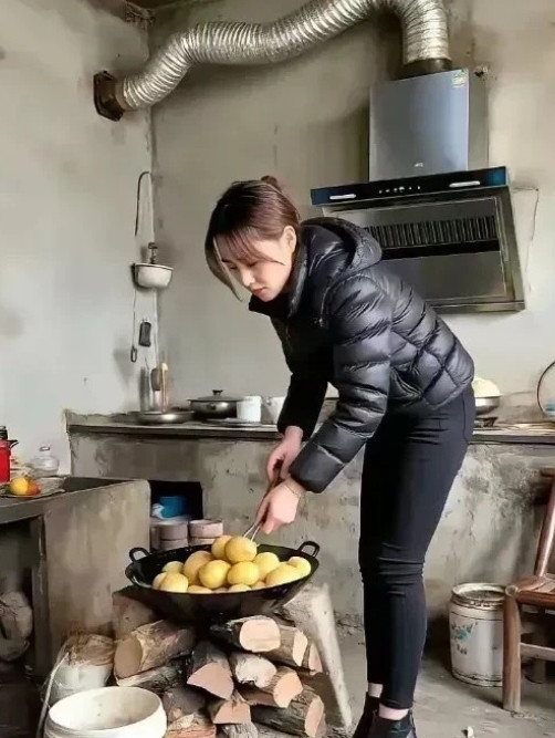 小姐姐这土豆炫得……我竟然哑口无言。土豆这种食材确实挺有意思的，别看它外表土