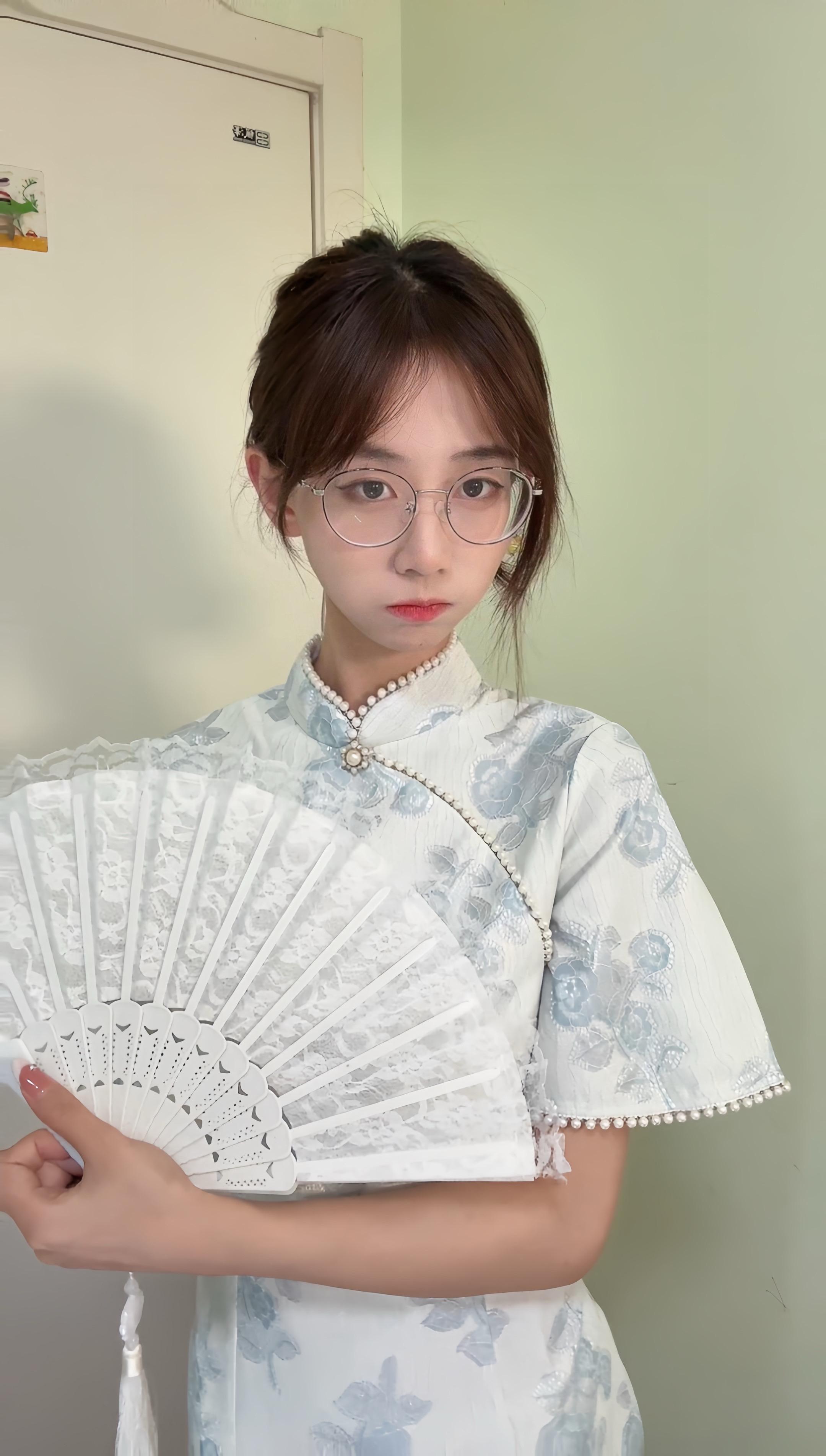👄。