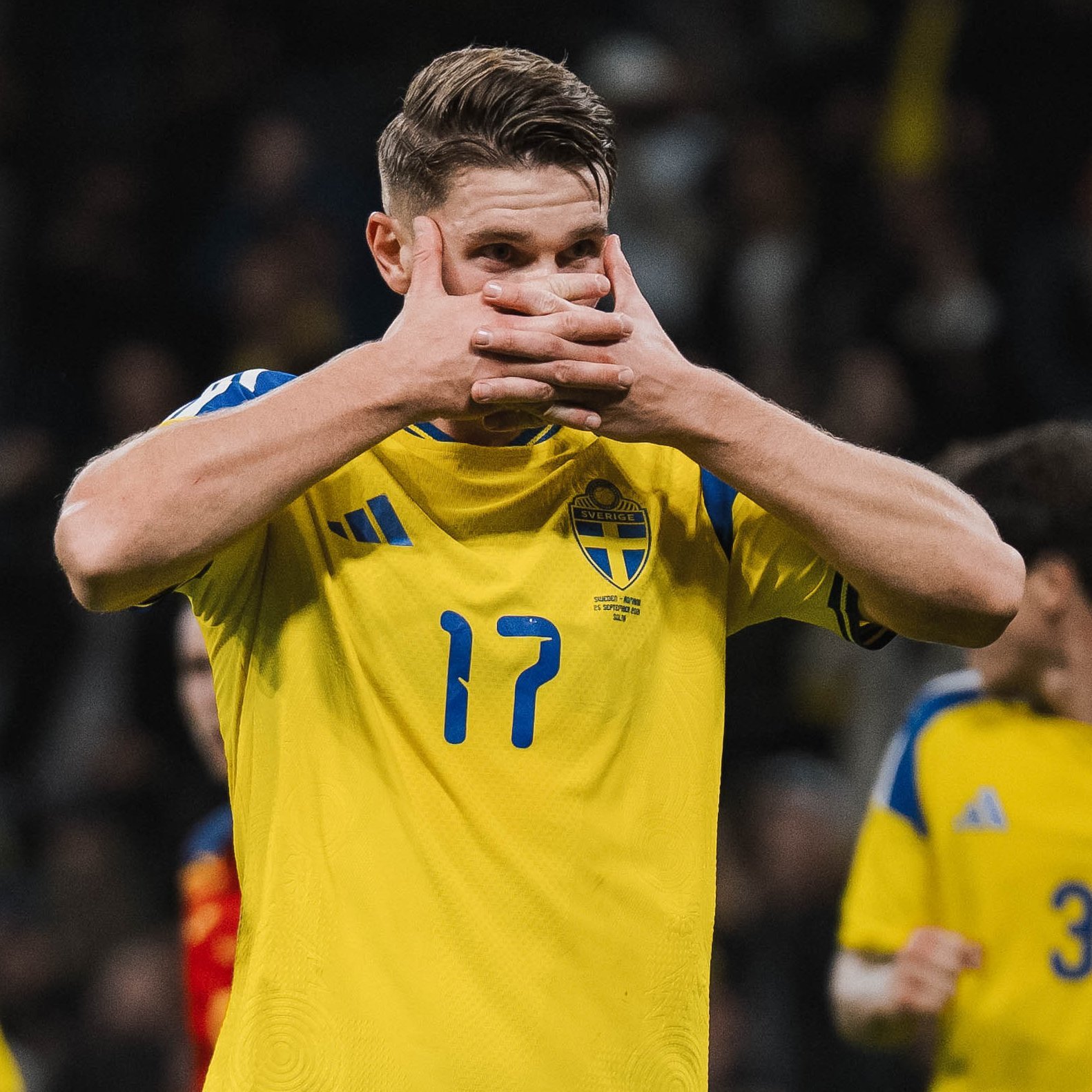 昨天参加国家队赛事的阿森纳球员：🇸🇪约克雷斯出场76分钟，打入制胜球，瑞典