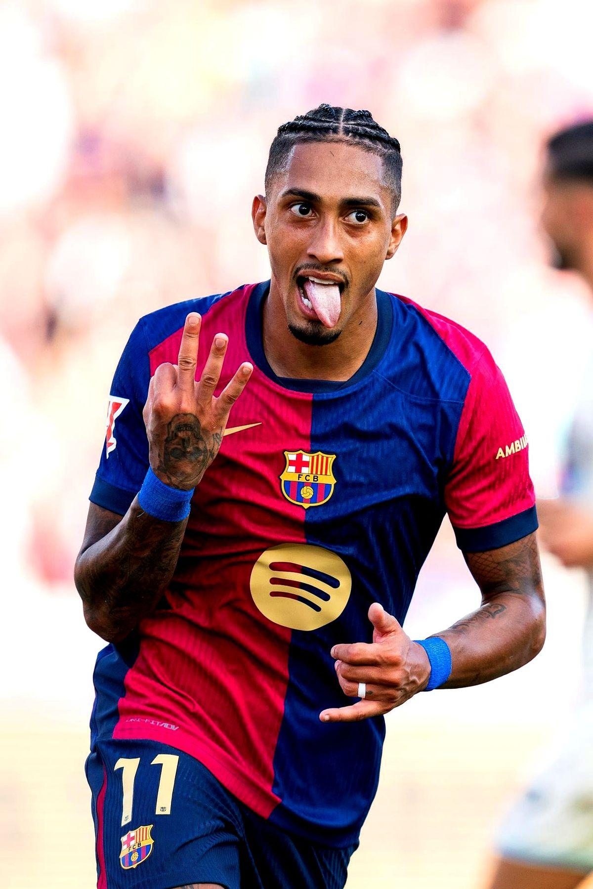 凌晨的FIFA年度最佳11人名单一出，许多西甲观众都懵了，因为他们刷了一整个赛季