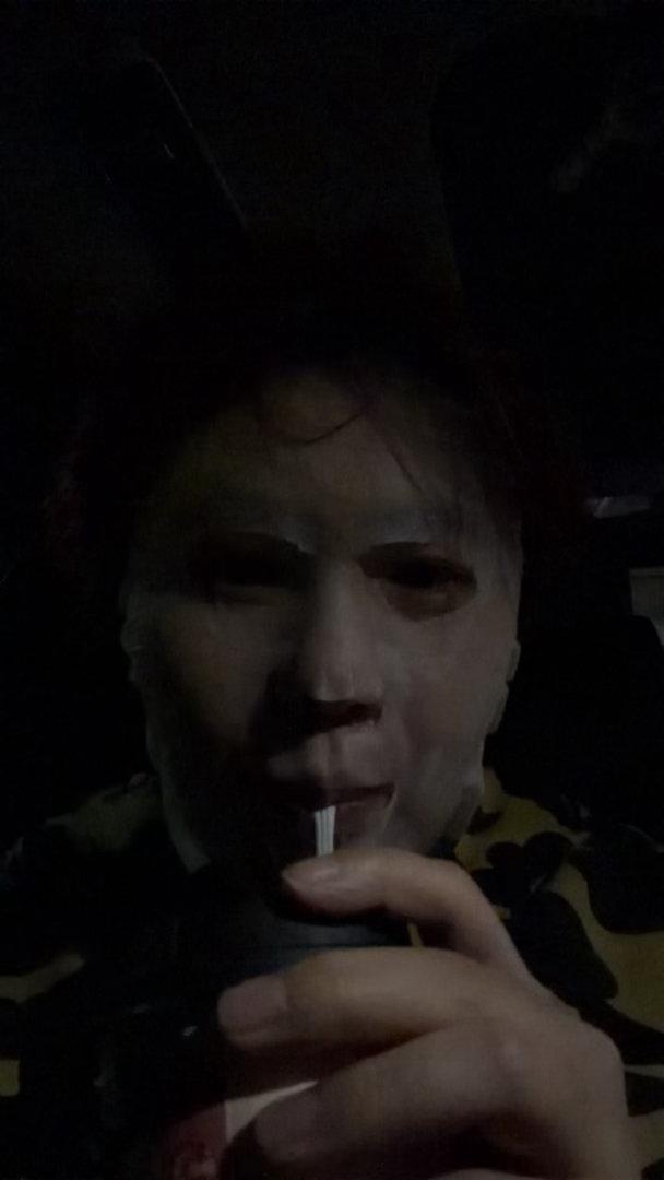 我真服了，我好不容易狠下心在老家升级了一个套房，结果这个窗户巨大窗帘居然不是电动
