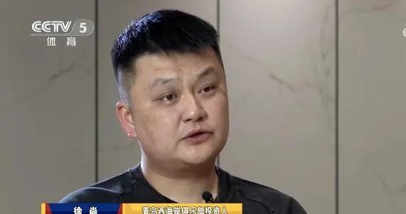 青岛球迷遗憾错失郑智！青岛西海岸老总透露原来俱乐部选主帅最早是郑智，之后选了邵佳