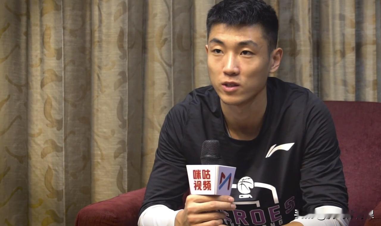 今晚山东客场挑战辽宁，赛前山东队队长高诗岩这样评价辽宁队:“再次回到家乡心里