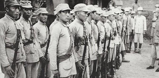 1943年抗战中，新四军夜宿西峰庵，队长蒋天然半夜方便时，突然，听到方丈屋里有女