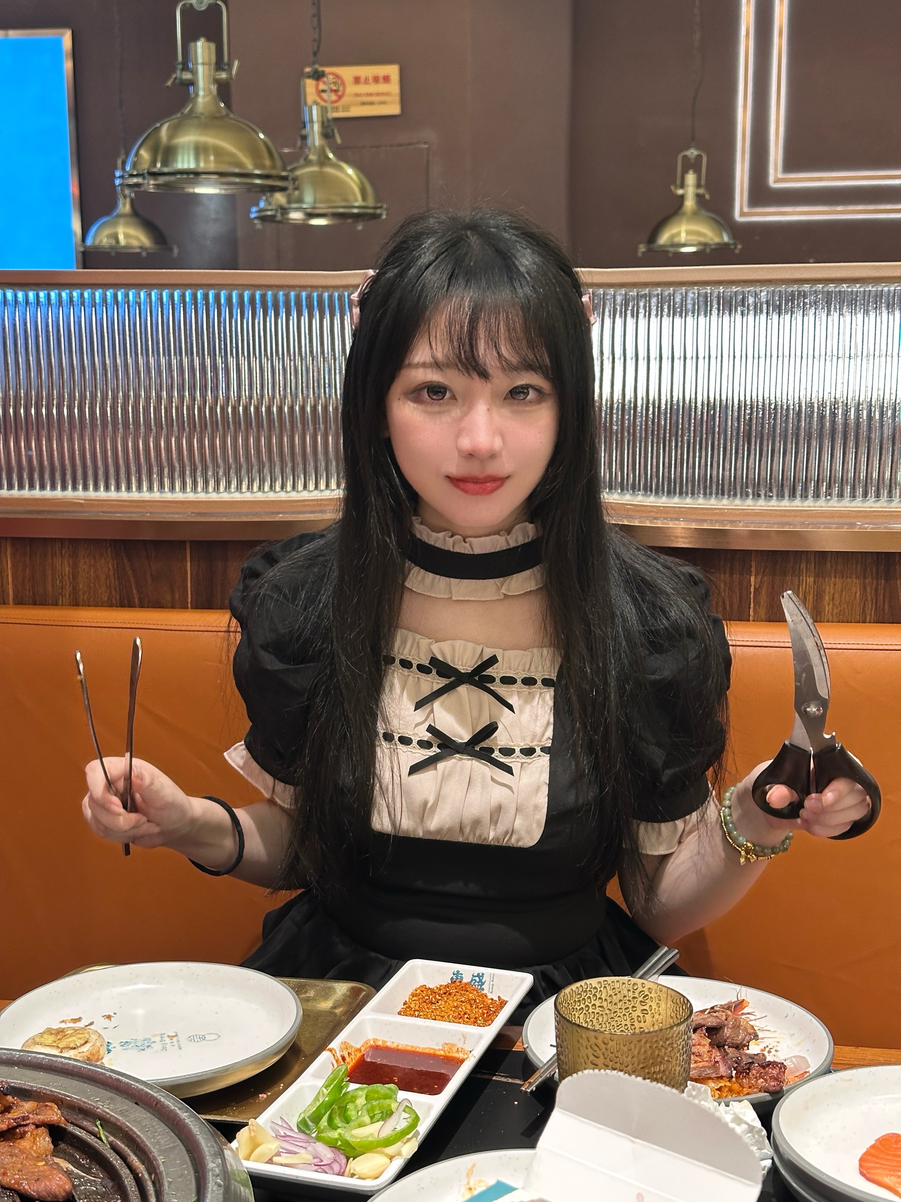 高老师：你这姿势咋这么猥琐呢​​​