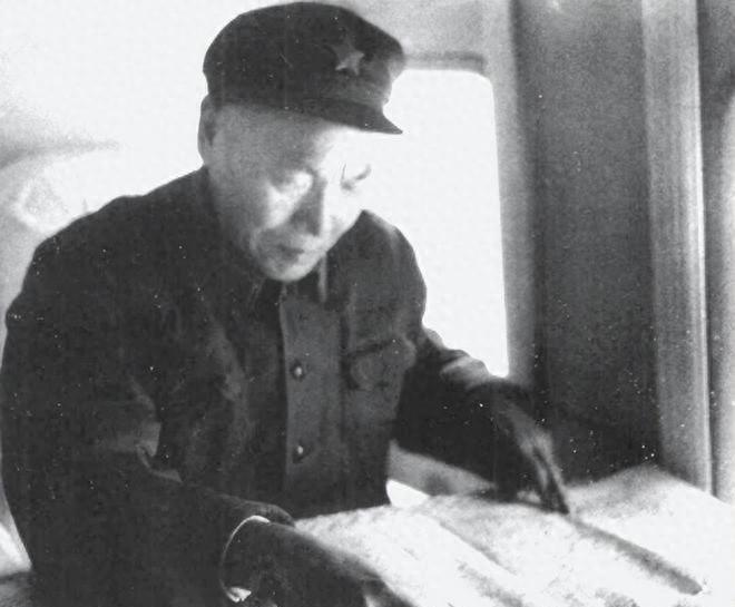 1977年陈先瑞回到成都军区后，上级强调要搞好团结，但他为何始终与司令保持距离？