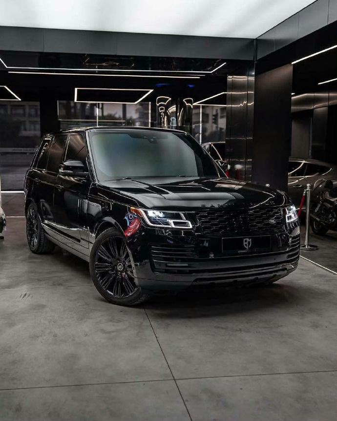 路虎揽胜登场！气场直接拉满🚙英伦豪华标杆，越野性能超硬核公路舒适拉满，大佬座驾