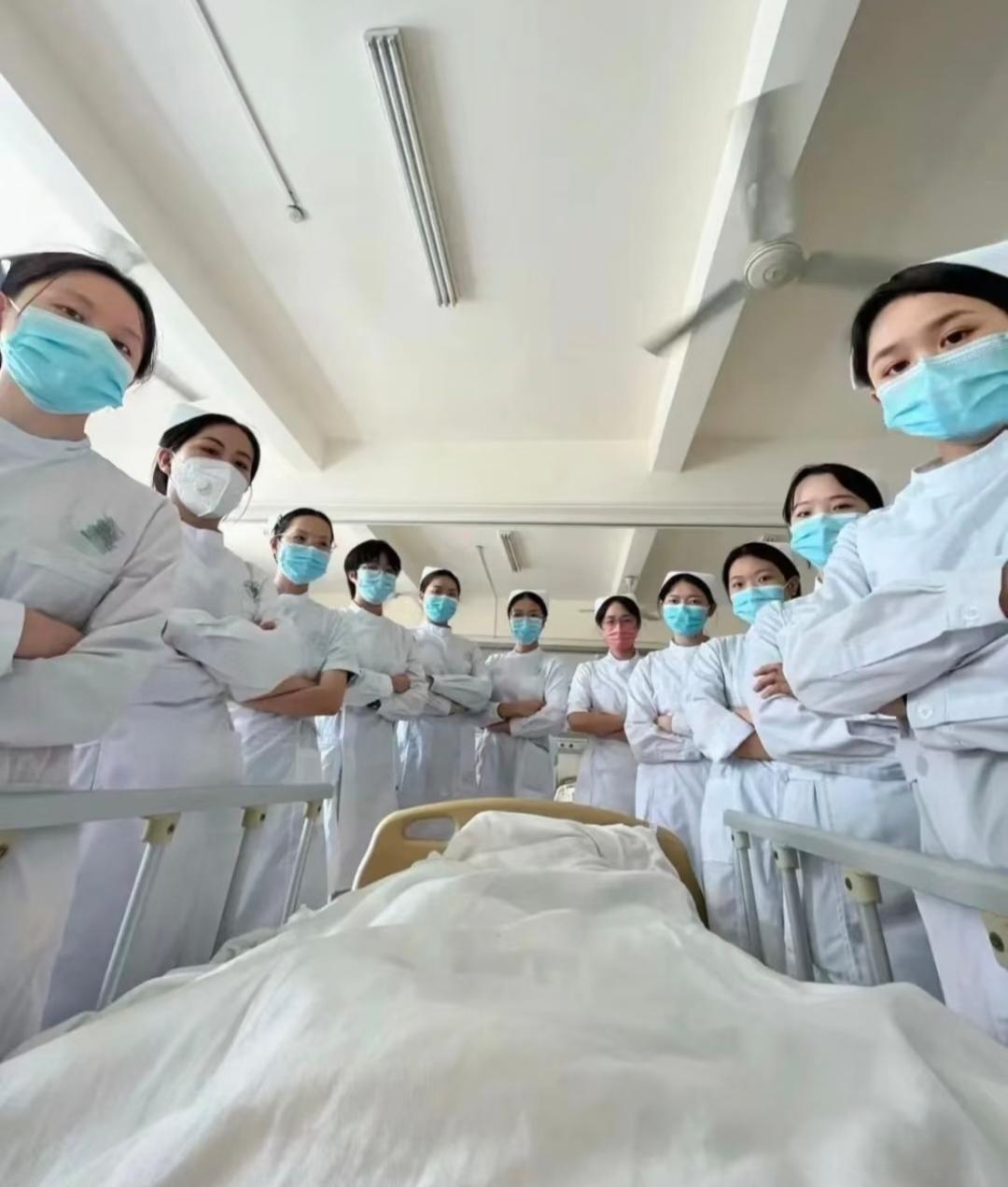 住院晚上护士为啥总进来？知道真相后我再也不嫌烦了！很多人都有这样的经历：住院