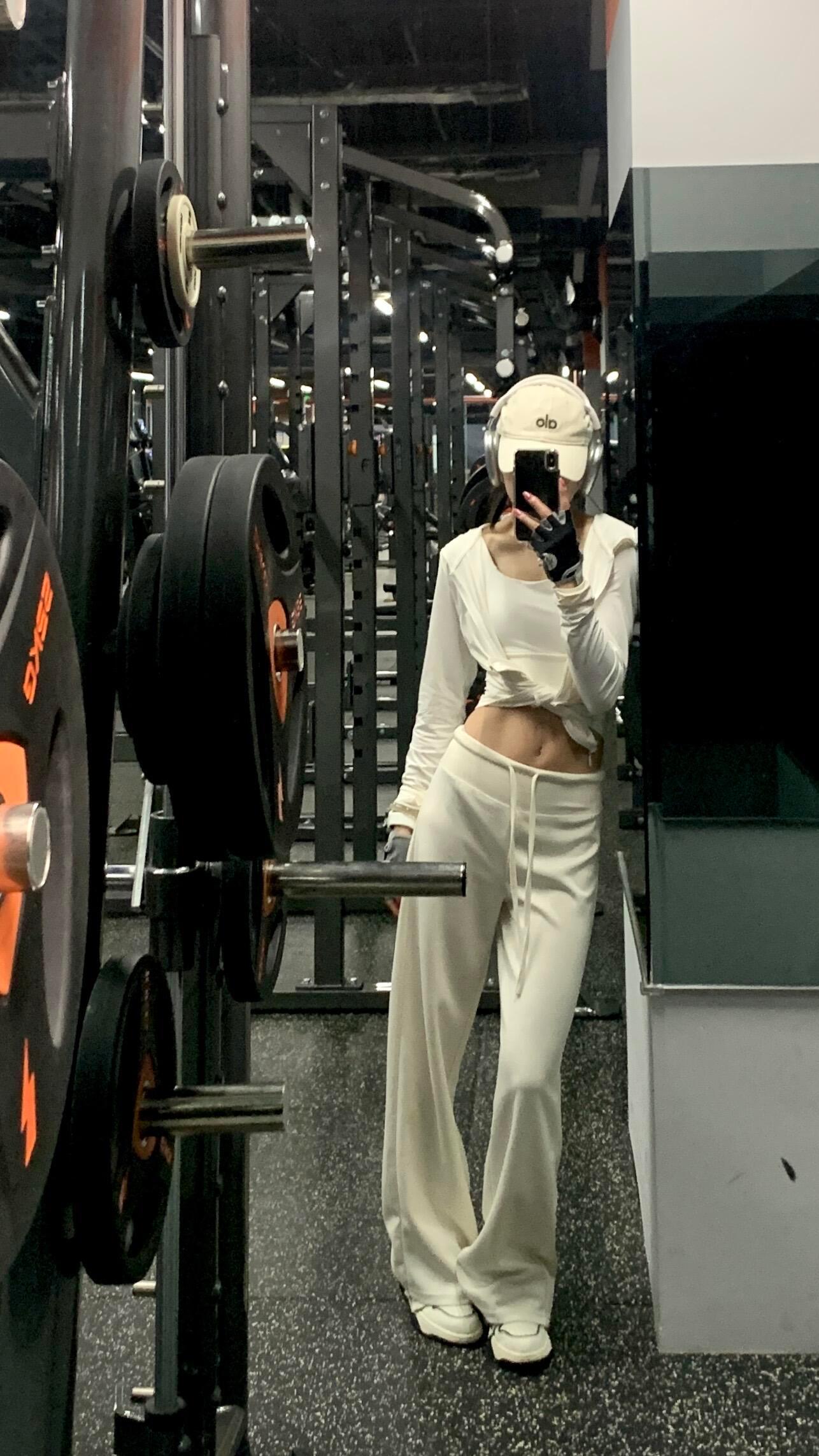 几个维持身材的小tips靠健身维持身材、不虐不累、长期好坚持的小技巧，简单直接：