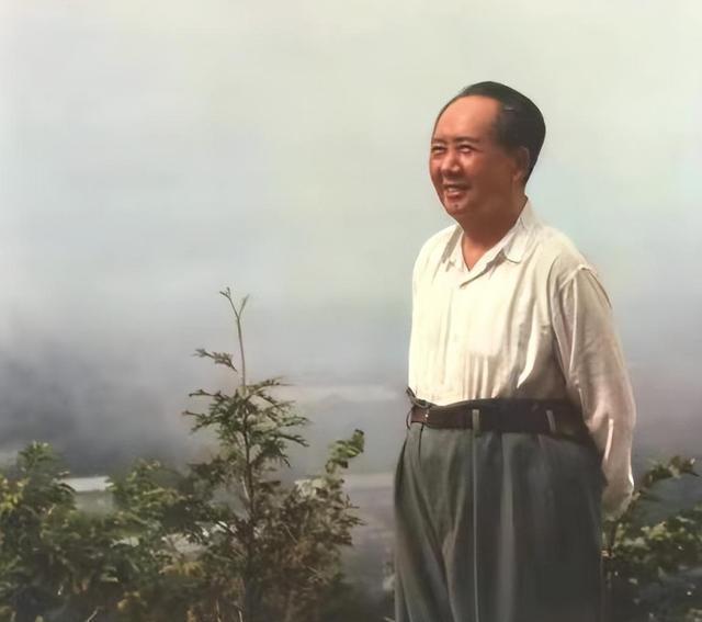 1972年，毛主席因缺氧导致休克，中央得知后，当众宣布了一条指示1月11日，