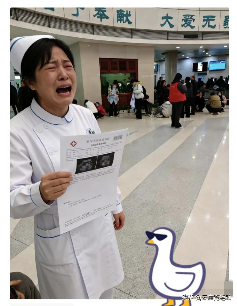 一护士在医院里嚎啕大哭，原来是因为37岁的她被确诊为乳腺癌晚期，这位护士