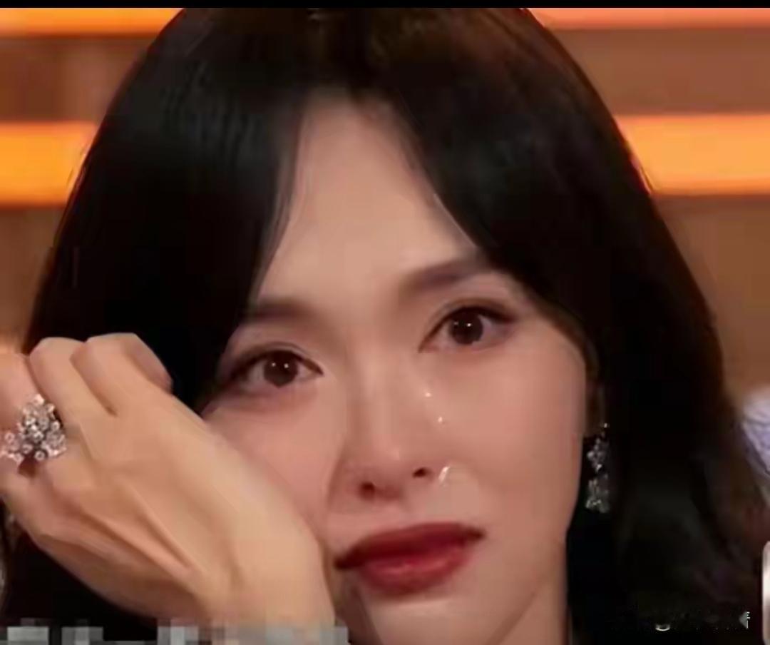 唐嫣七年婚姻竟熬成“守活寡”？罗晋半年6次提分手、婚后常年不着家，连女儿出