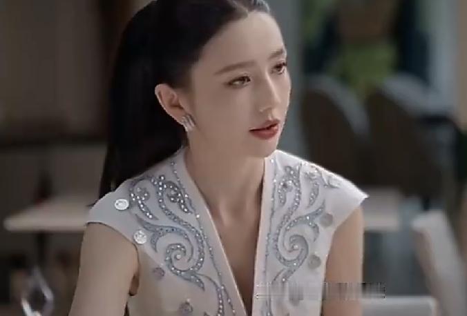 陈思诚终于清白了在节目采访里，佟丽娅聊起当年和陈思诚的过往，那个时候两人正处在准备离婚的阶段，恰巧陈