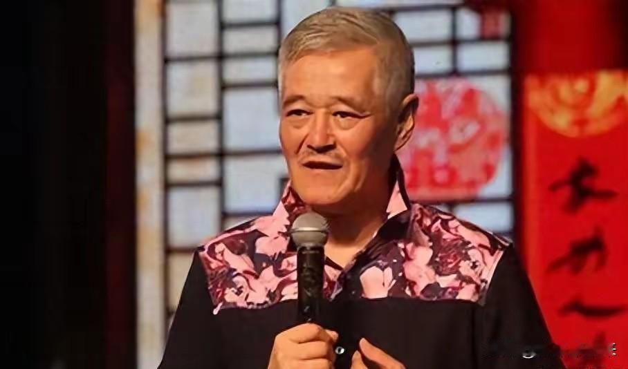 2026春晚第三次联排结束，小品板块出现明显调整。28个小品演员里，21个是95