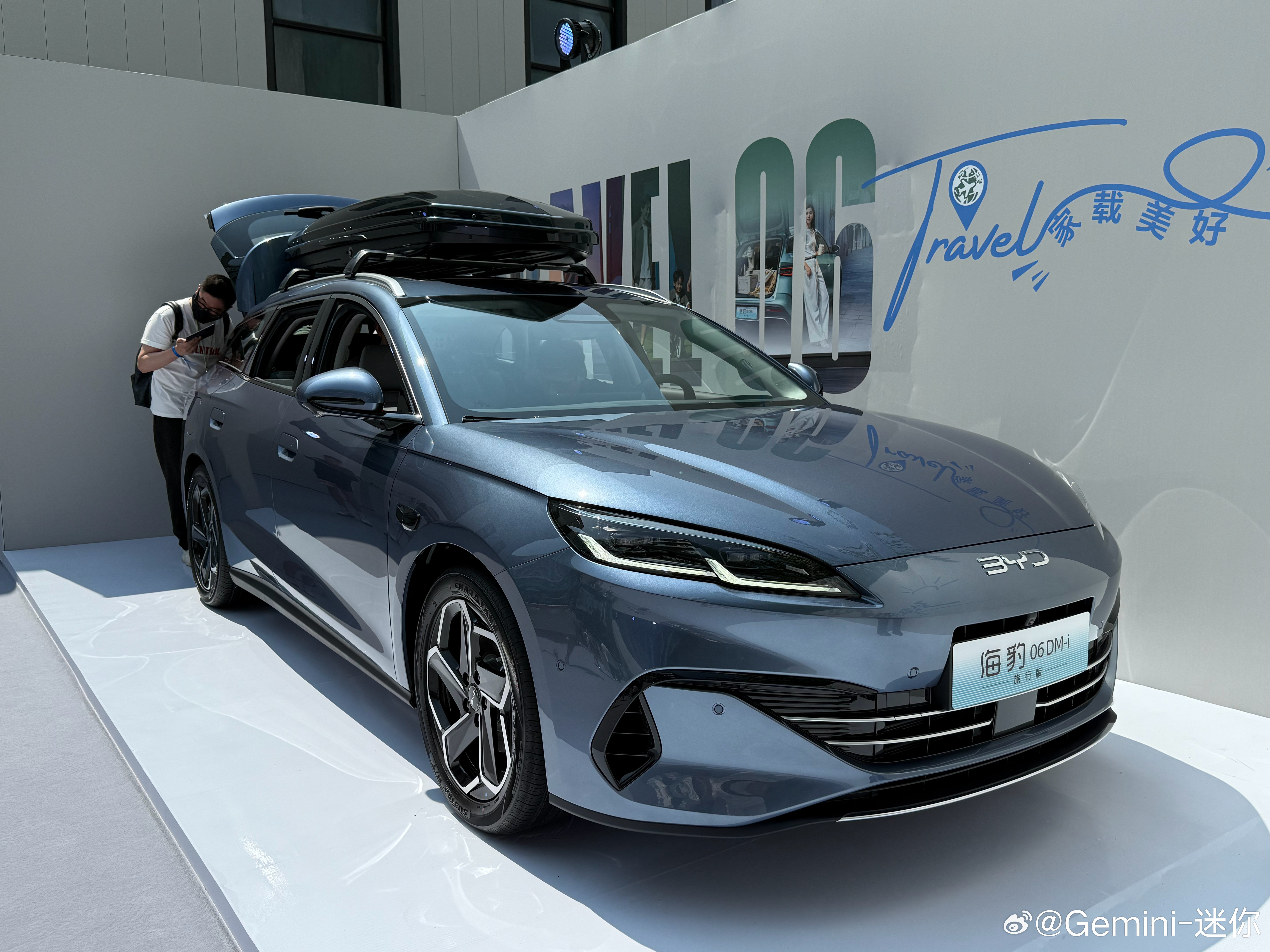 海豹06DM-i旅行版，实车要比图片好看，旅行车的优雅范儿完全是有的，后备箱空间