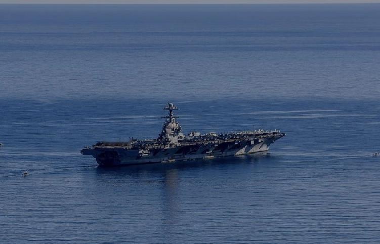 快讯！快讯！美国“福特”号航母今天再度出事，主洗衣房着火了。据央视新闻网消息，