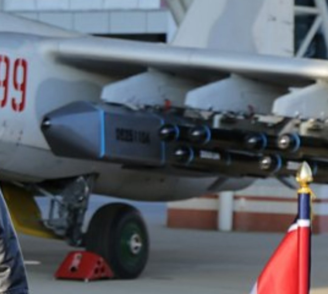 🔻6🔻11月28日，🇰🇵朝鲜空军创建80周年纪念活动在葛麻飞行