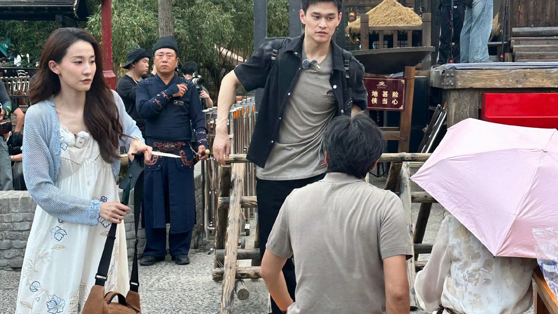 孙杨张豆豆私下反差很难不感慨二人的相处状态，镜头里矛盾直白，线下相处安稳温柔。孙