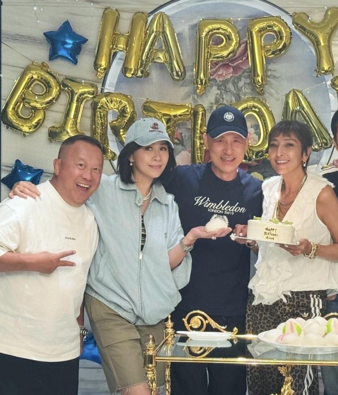 刘嘉玲晒照为上山诗钠庆40岁生日、策划惊喜为她布置气球订蛋糕，梁朝伟、曾志伟、唐