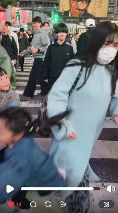 台湾地区和日本的网络上发生了一件挺轰动的事件。说白了，这事儿吵来吵去，本质就