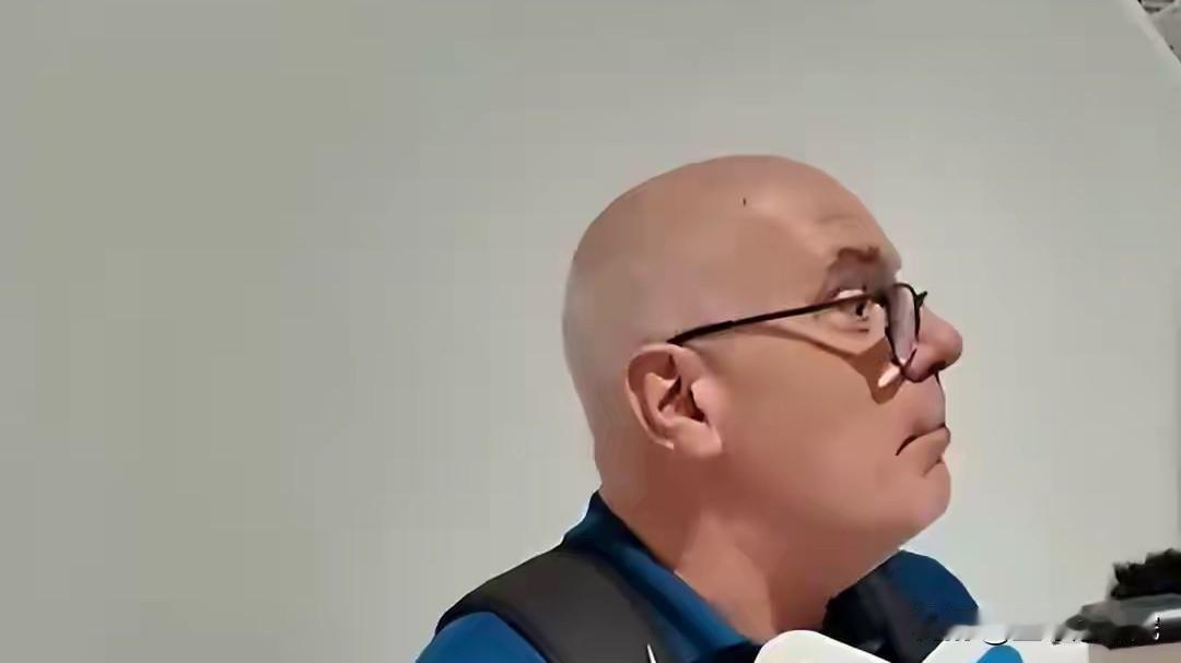 乌拉圭主教练居然这么点评中国男篮！中国男篮对阵乌拉圭的二番战，最终中国男篮是