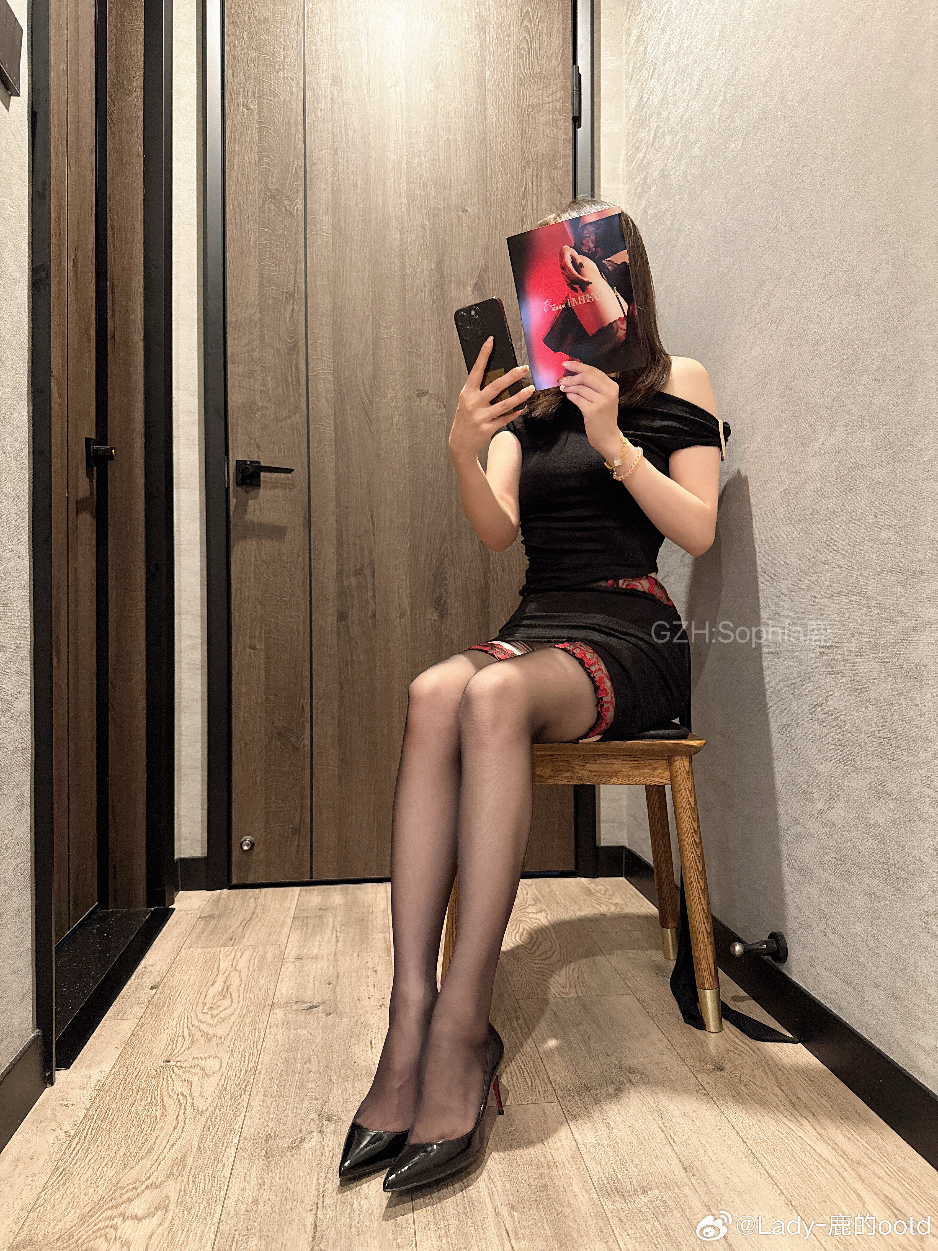 经典红黑配色ootd​​​