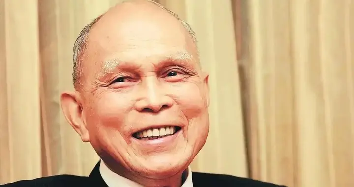 77岁霍震寰获岭南大学荣誉博士，南沙发展成霍家新标杆