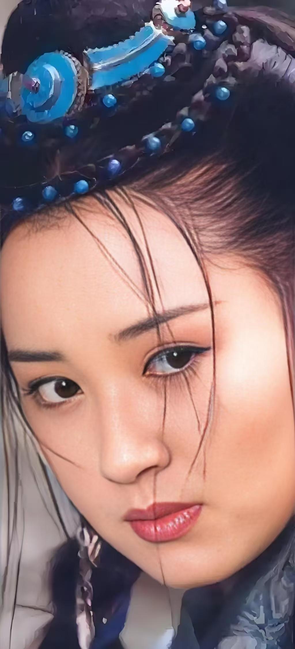 1997年，已有家室的商人刘波认识了演员许晴，之后他花3000万元买下北京宽街的