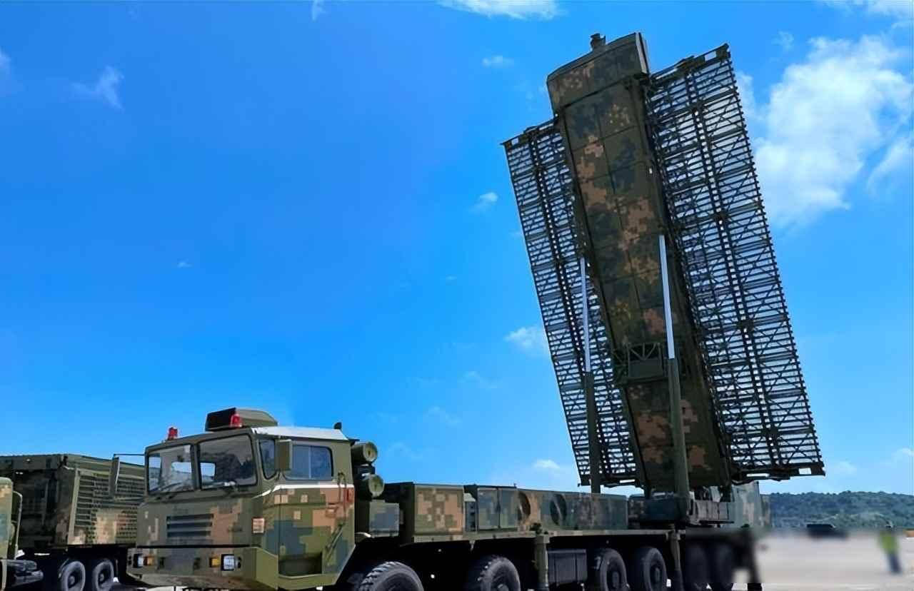 B-21又来了，美军说它能随便进中国领空，其实连雷达都还没完全过关最近美国媒