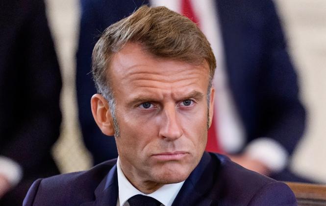 法国公开喊话中国！当地时间2月10日，马克龙在接受采访时公开强调：欧洲应该推进