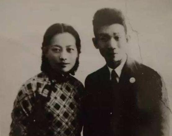 1919年，23岁的郁达夫走进一家青楼。他对老鸨说出一句让所有人懵圈的话——给我
