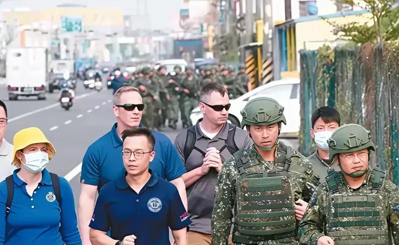 美国军方的行动引起了中国大陆的不满。美国派军人来到了台湾进行军事演习，这一行动是