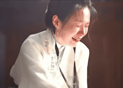 周也这身高长相一看就是演女主的料，郑合惠子演得好，长相就当不了女一号，配角反而
