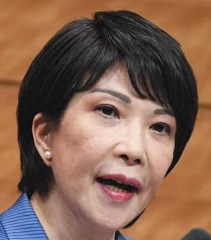 高市早苗会在日本轰轰烈烈干一番事！从面相看，非常有个性和特色，阴沉，是个狠角色