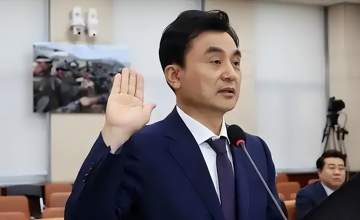 韩国急了！找中国当“和事佬”，半岛僵局背后藏着三重博弈2026年4月15日