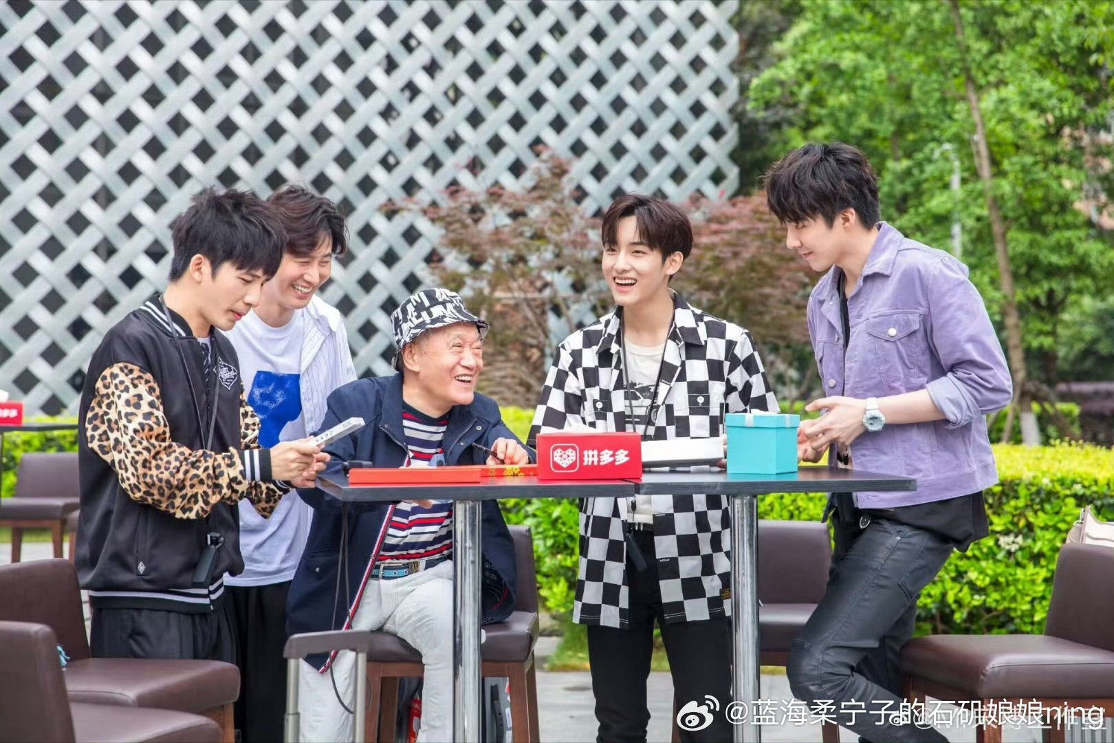 摩登兄弟一些师父中的合影