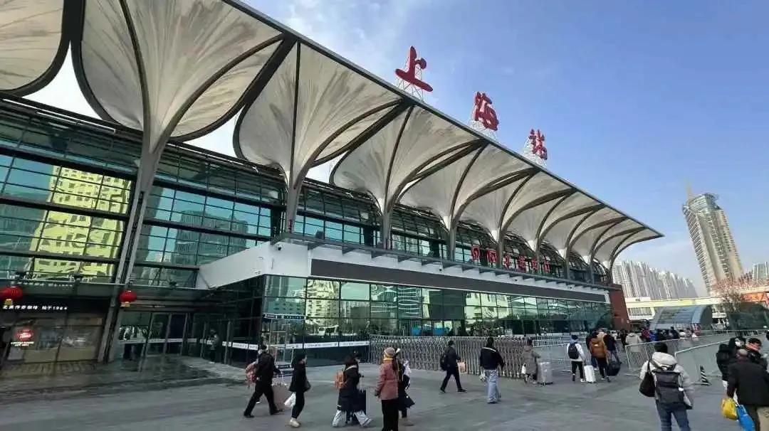 上海站此次升级改造的重中之重，集中在长期被诟病的北广场片区，这里也是上海火车站多