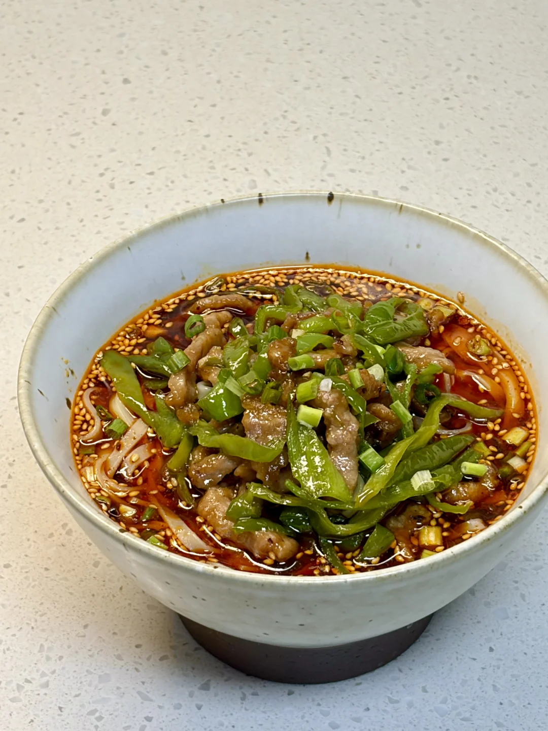 青椒肉丝面也太好吃了吧，附详细做法～