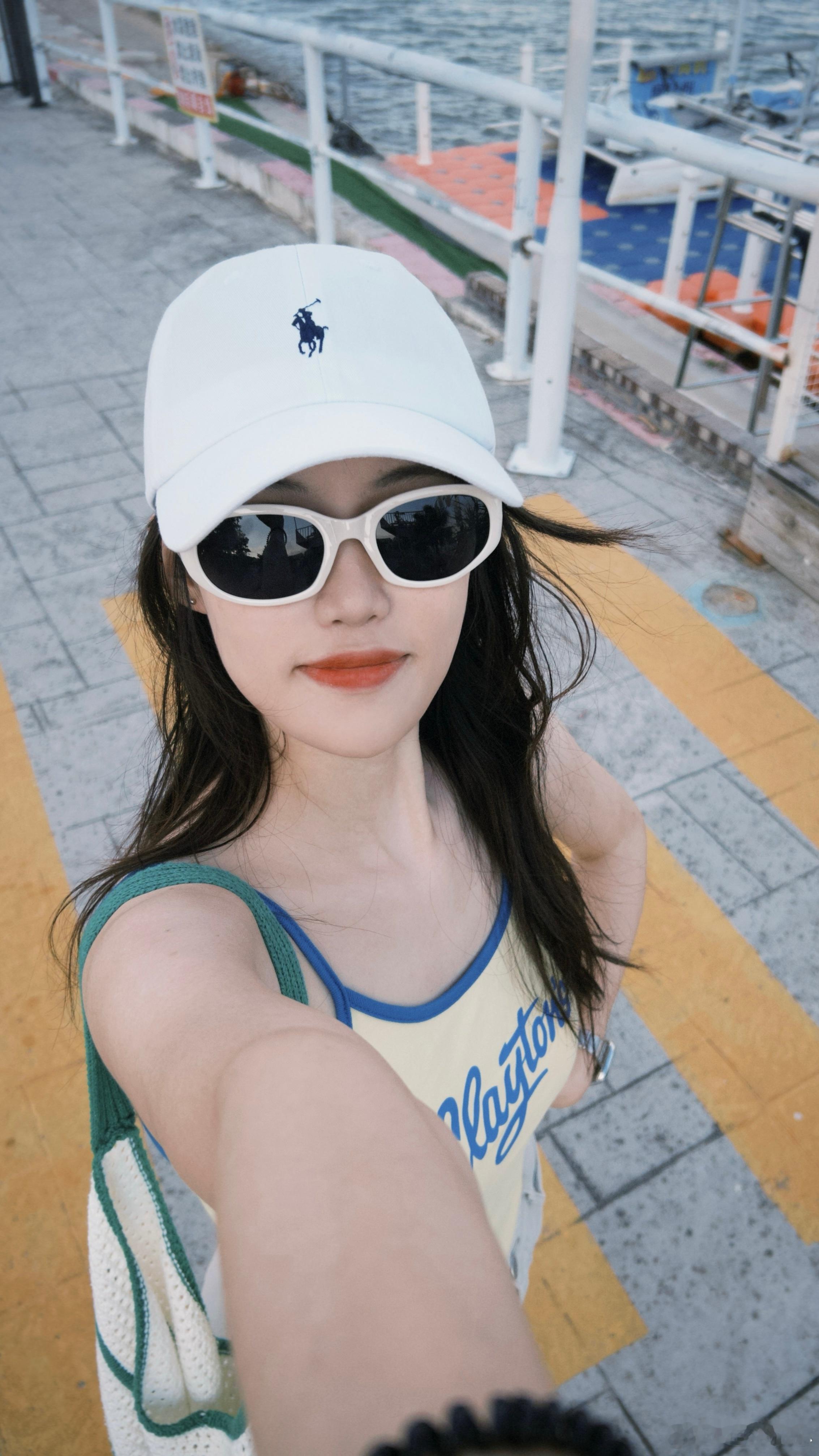 假装在海边🌊​​​