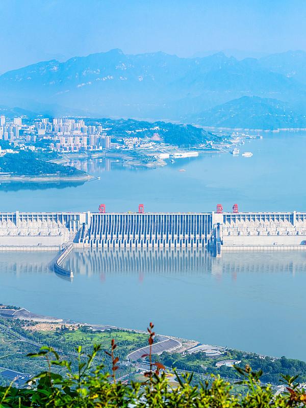 很多人都在问，三峡大坝到底能用多少年？今天就一次性说清楚。按照国家权威建设规范