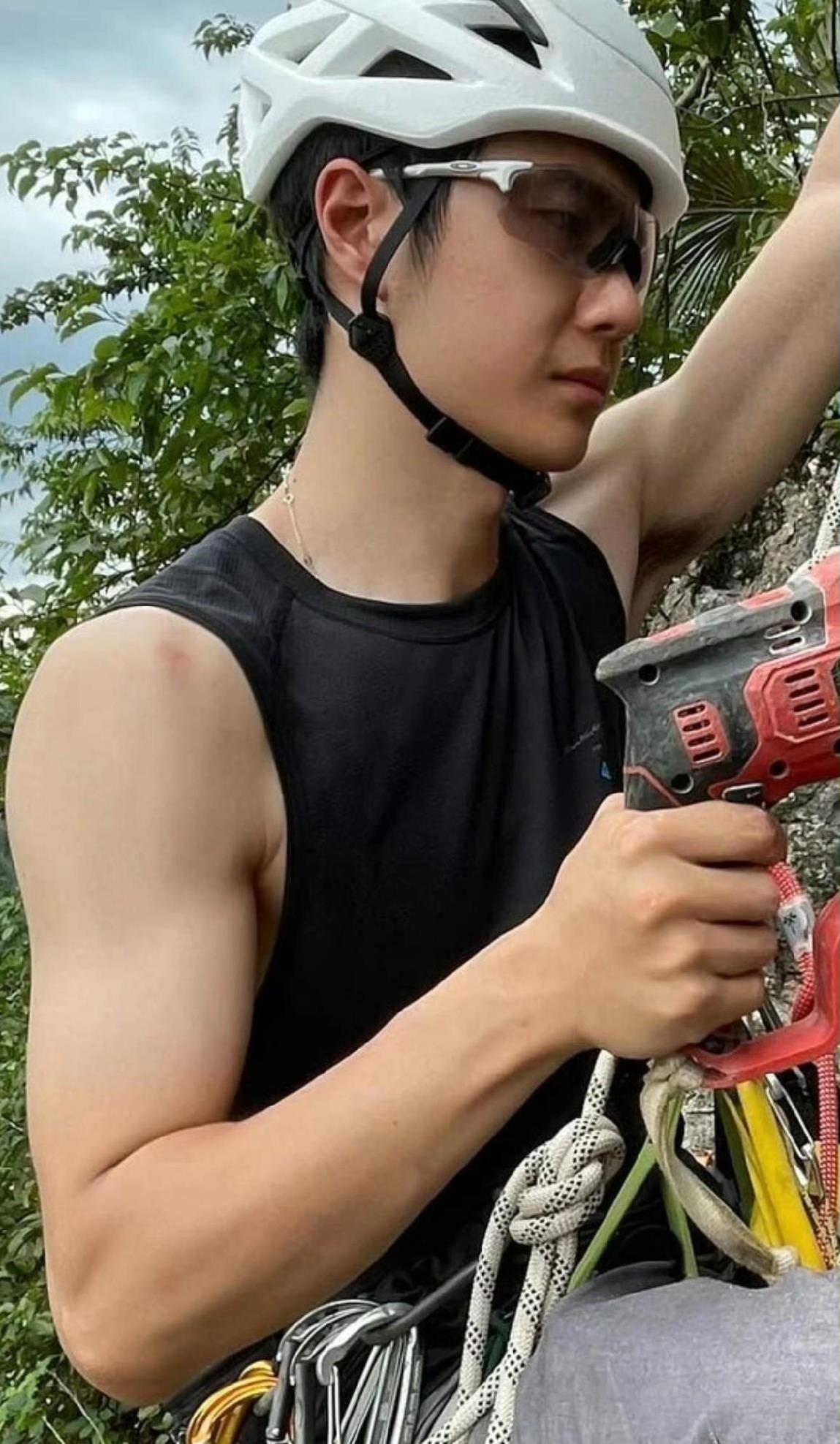 王一博这男人的魅力简直让我着了魔#王一博#