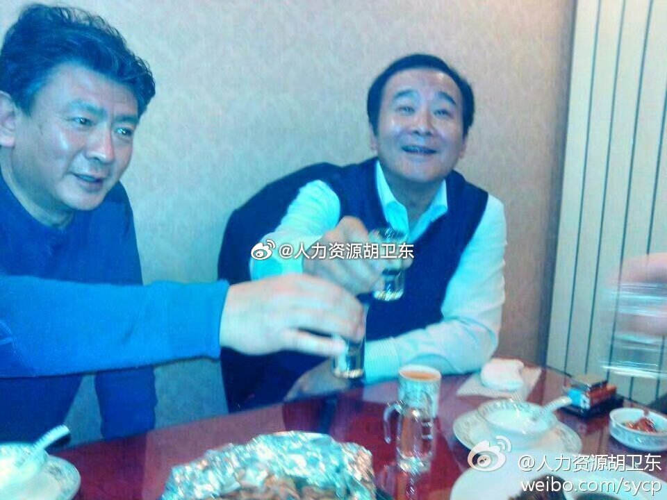 “广结善缘、交友遍天下”多一个朋友，多一条路。所以刚出道的朋友都在追逐人脉的广度