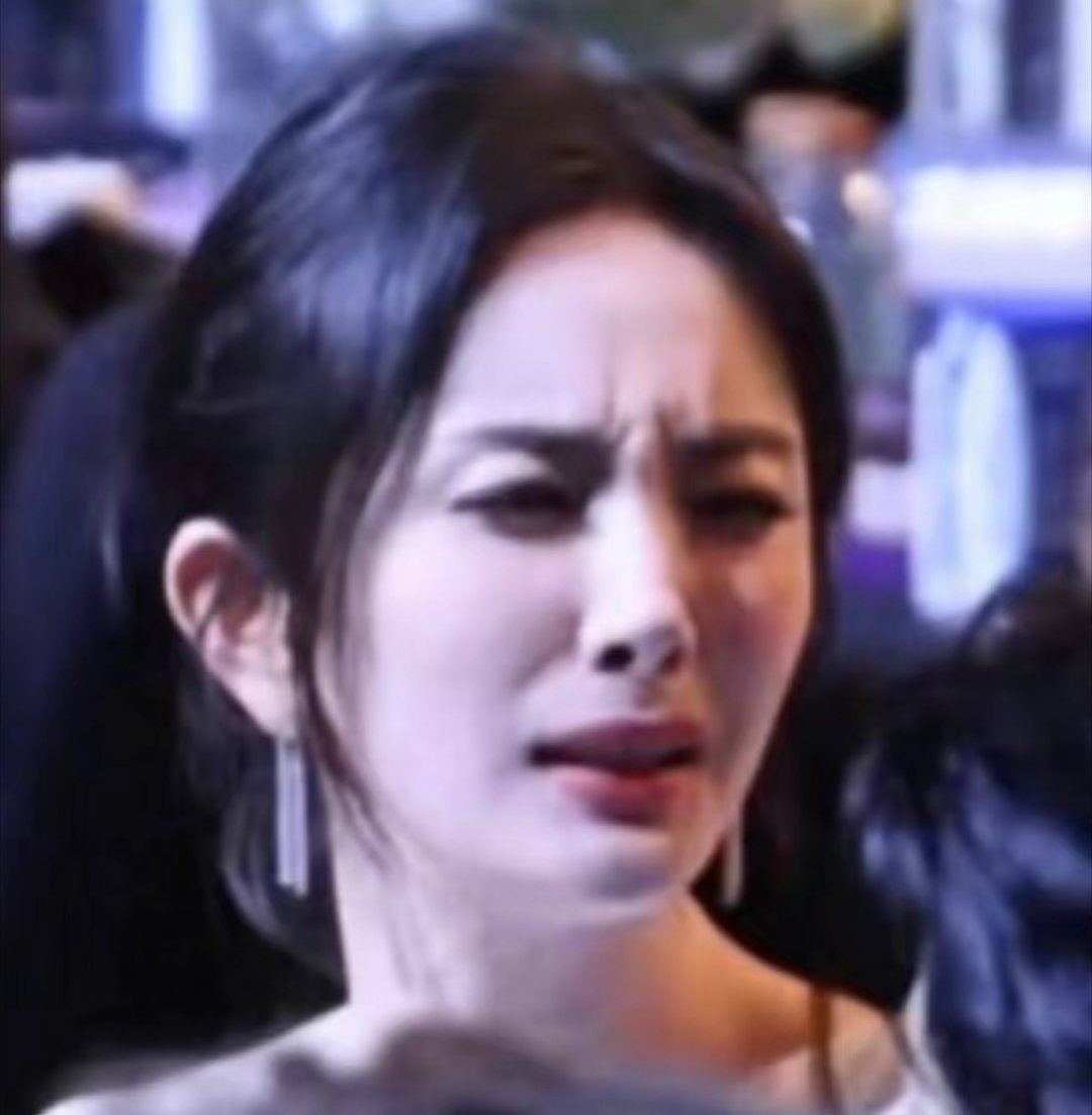 杨幂我看诡秘拍的照片杨幂表情包哈哈哈哈