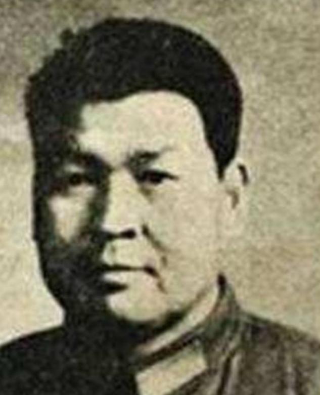1972年5月18日凌晨，63军副军长余洪信从军直侦察连手枪班取走两支手枪，随后