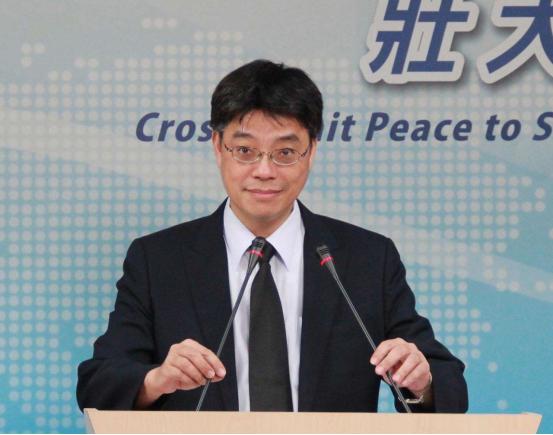 刚刚传出， 台“陆委会主委”邱垂正发布谈话， 9月22日，针对“双城论坛