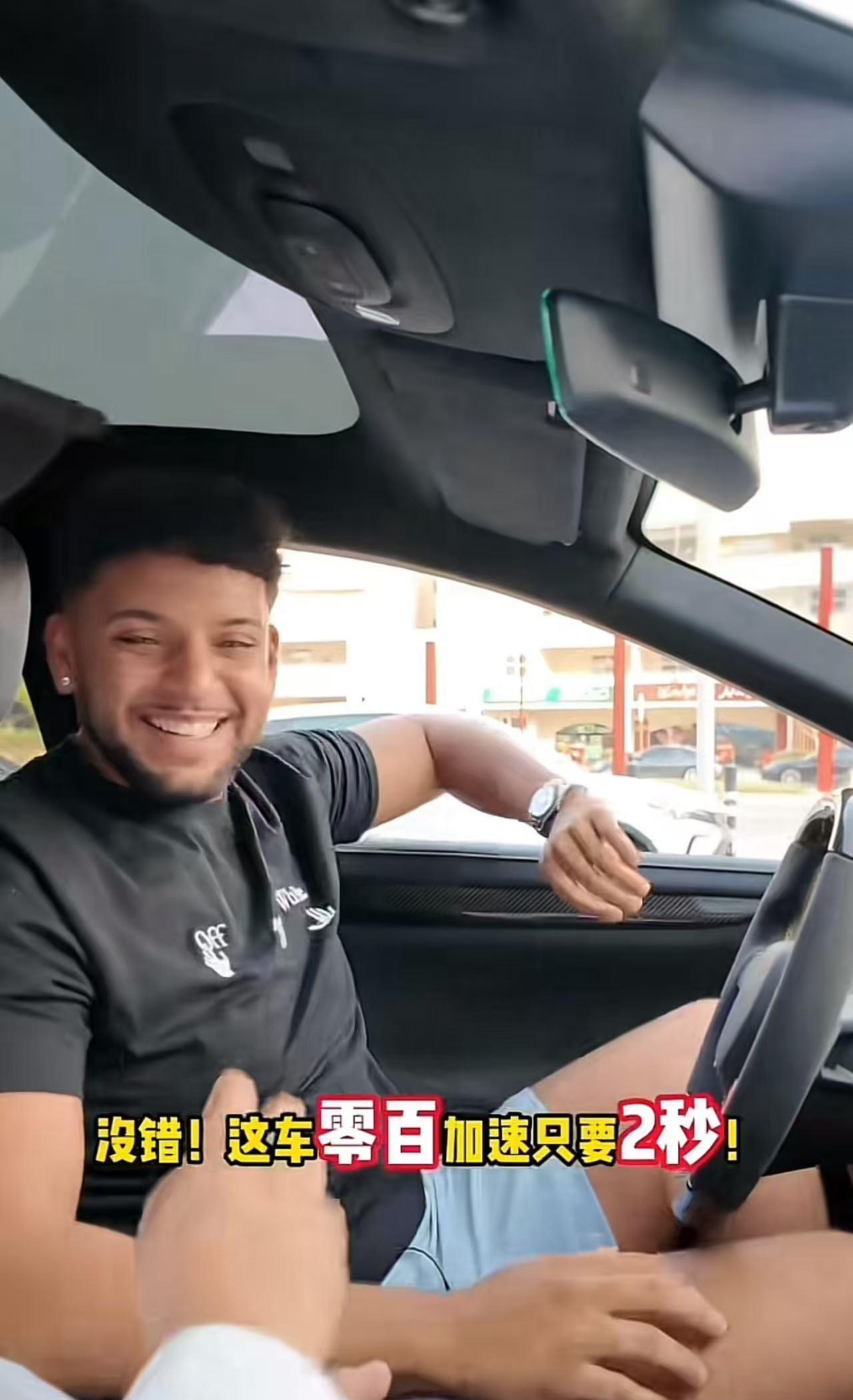 小米汽车，不吹不黑，2027年可能迎来爆发式增长。从一些海外评测视频来看，小米汽