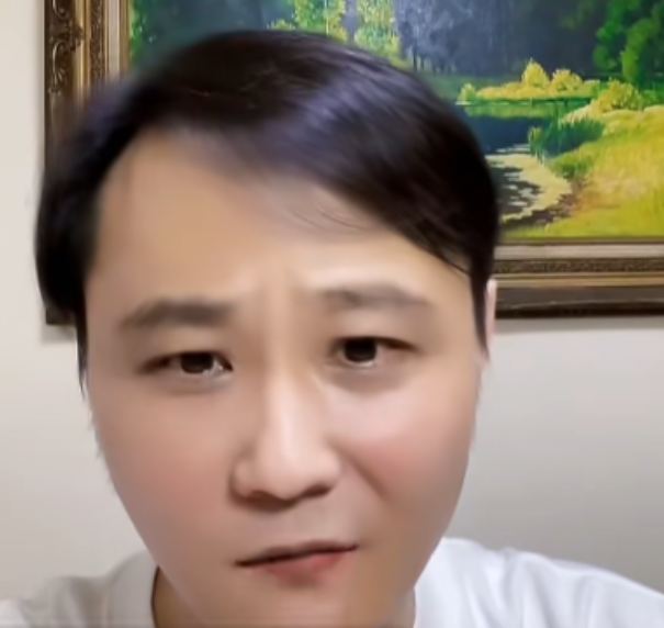 闫云达在直播中表示，曹云金之所以现在会感谢郭德纲，其实是因为两人之间的账算清楚了