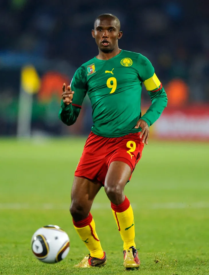 太阳报: 因阿布巴卡尔逼近埃托奥进球纪录, 被排除出国家队