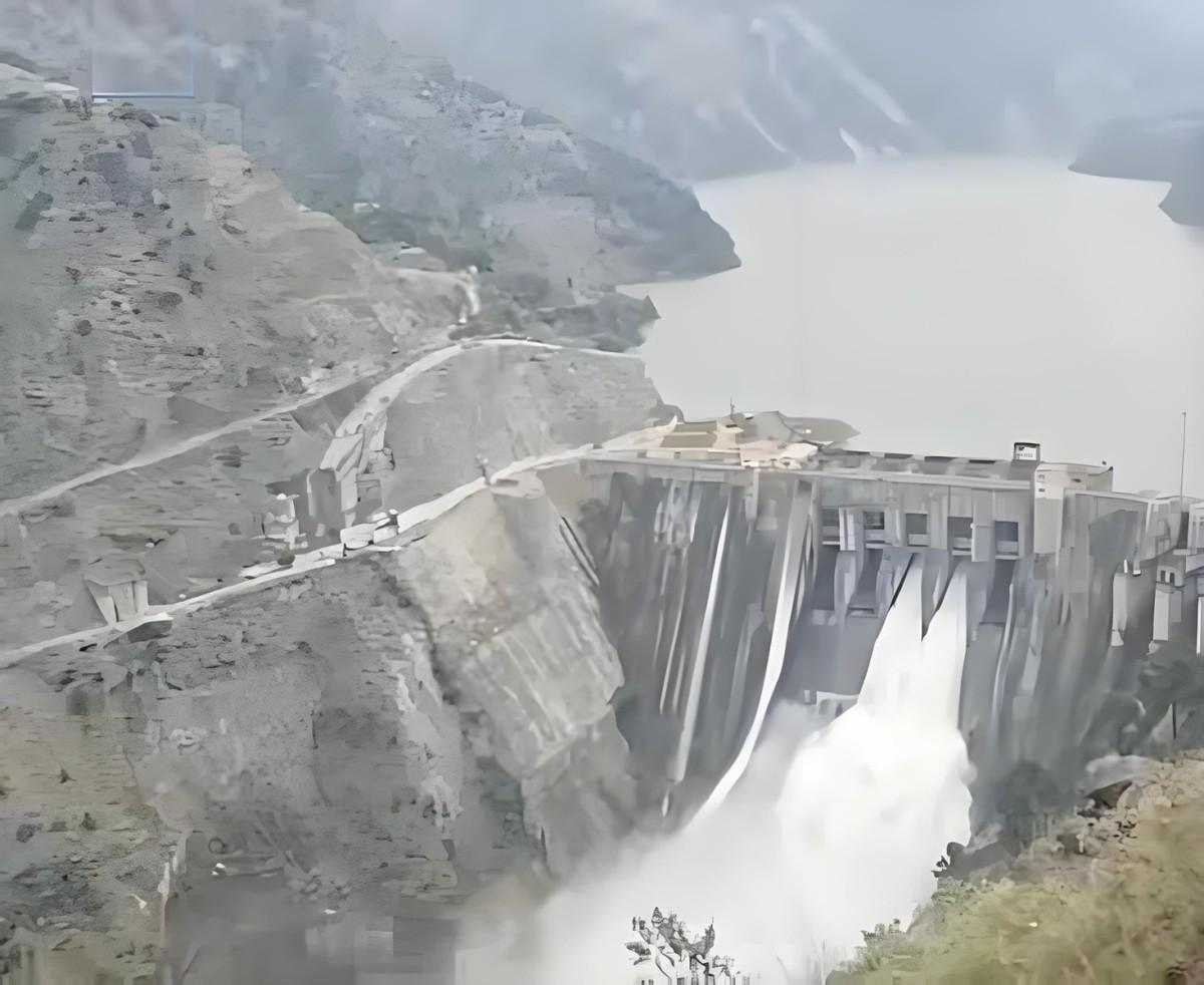 印度没有通知突然放水，水淹下游巴基斯坦农田，公然破坏国际法根据媒体报道，最近印